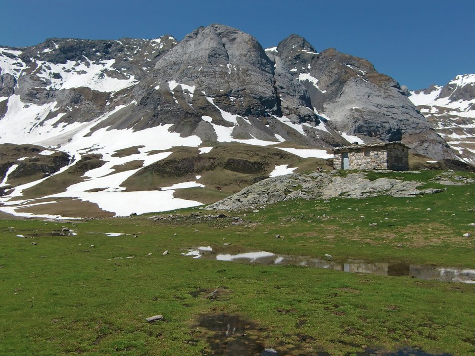 Cabane dans Troumouse