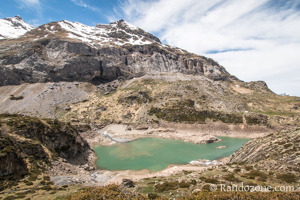 Niveau d'eau trs bas au lac des Gloriettes