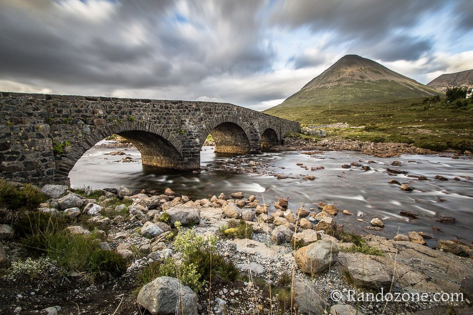 Pont de Sligachan sous un angle diffrent