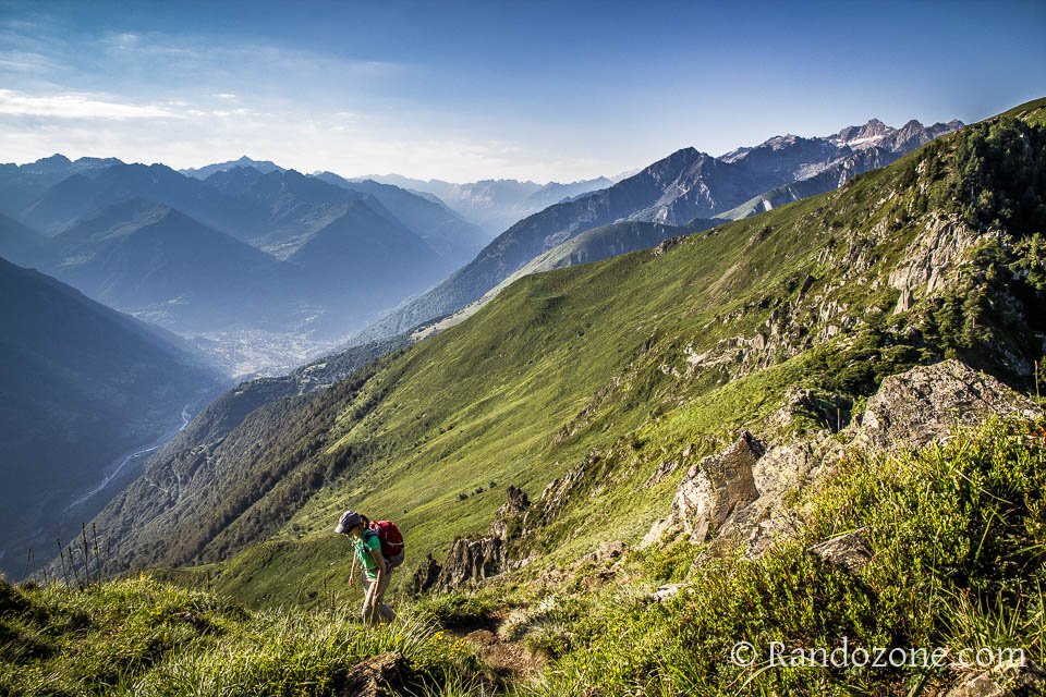 Valle de Luz-Saint-Sauveur depuis le sentier des crtes du Viscos
