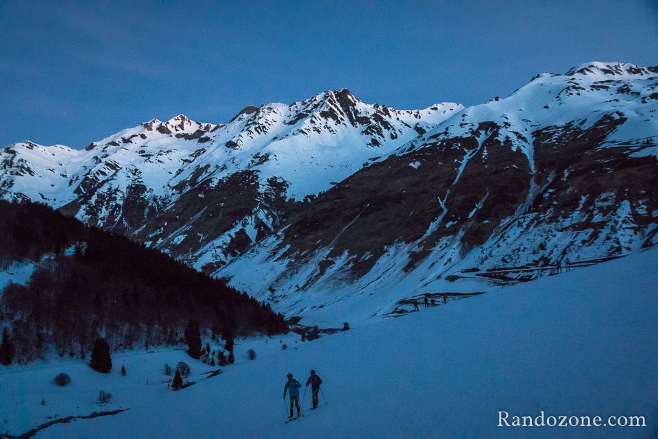 Echauffement alors qu'il fait encore nuit