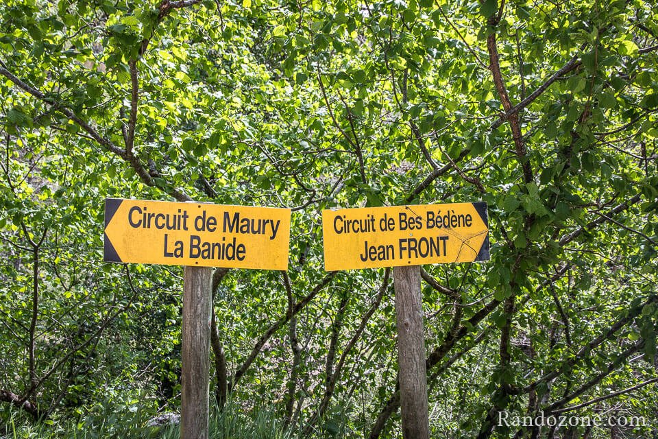 Les deux randonnes possibles sont bien indiques