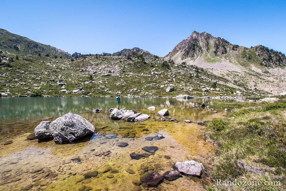 Sur les rochers au lac Blanc de Barges