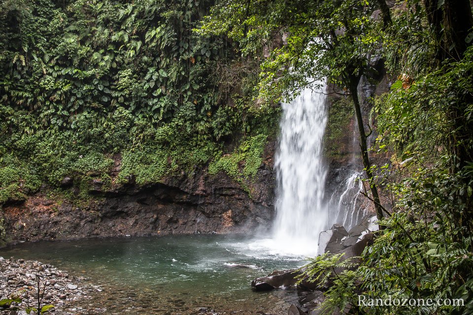 Nous voici enfin arrivs  la cascade