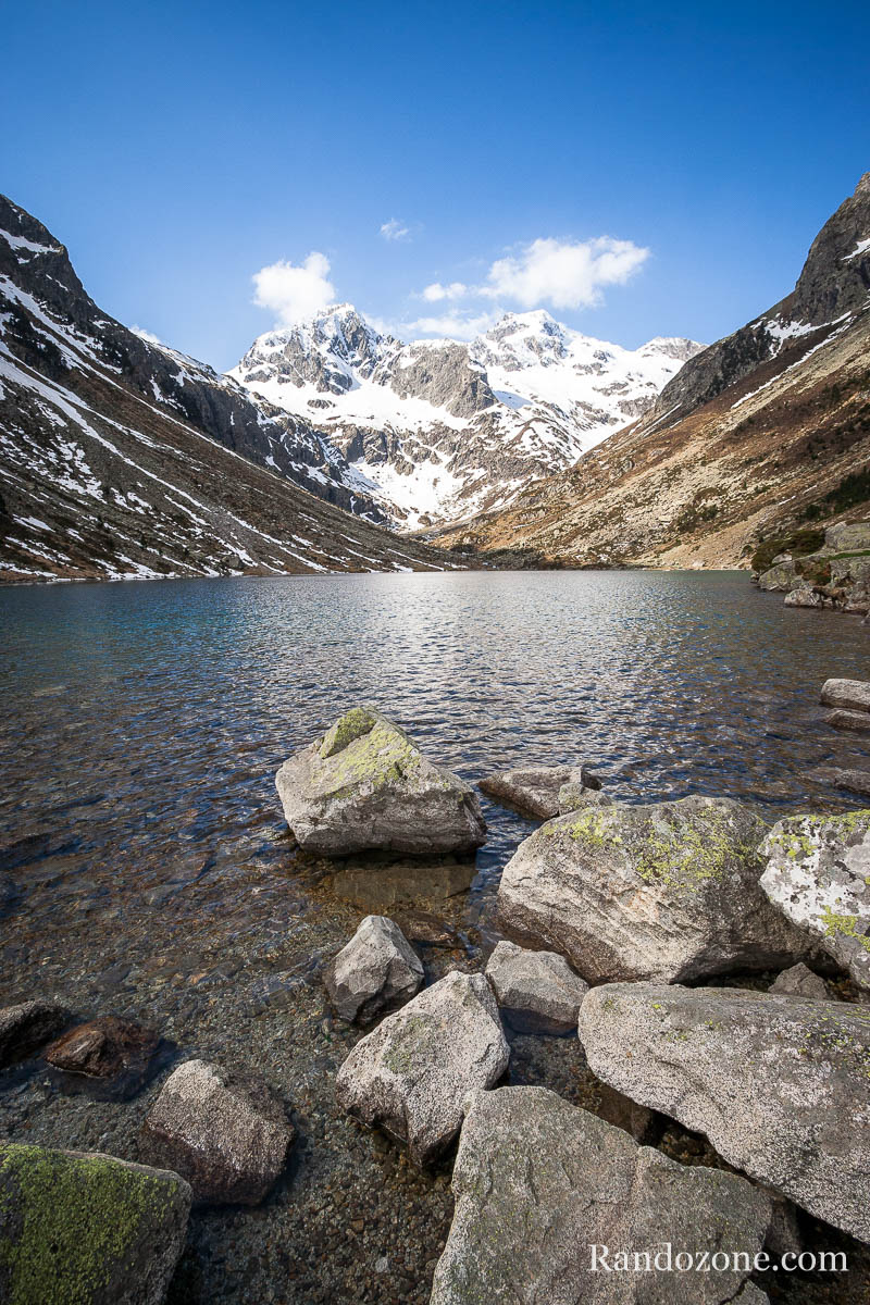 Au bord du lac d'Estom en 2007