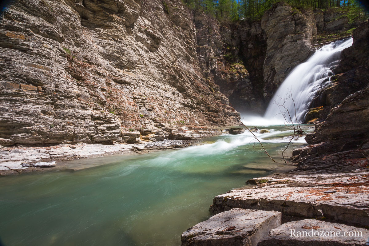 Cascade le long de la Lance