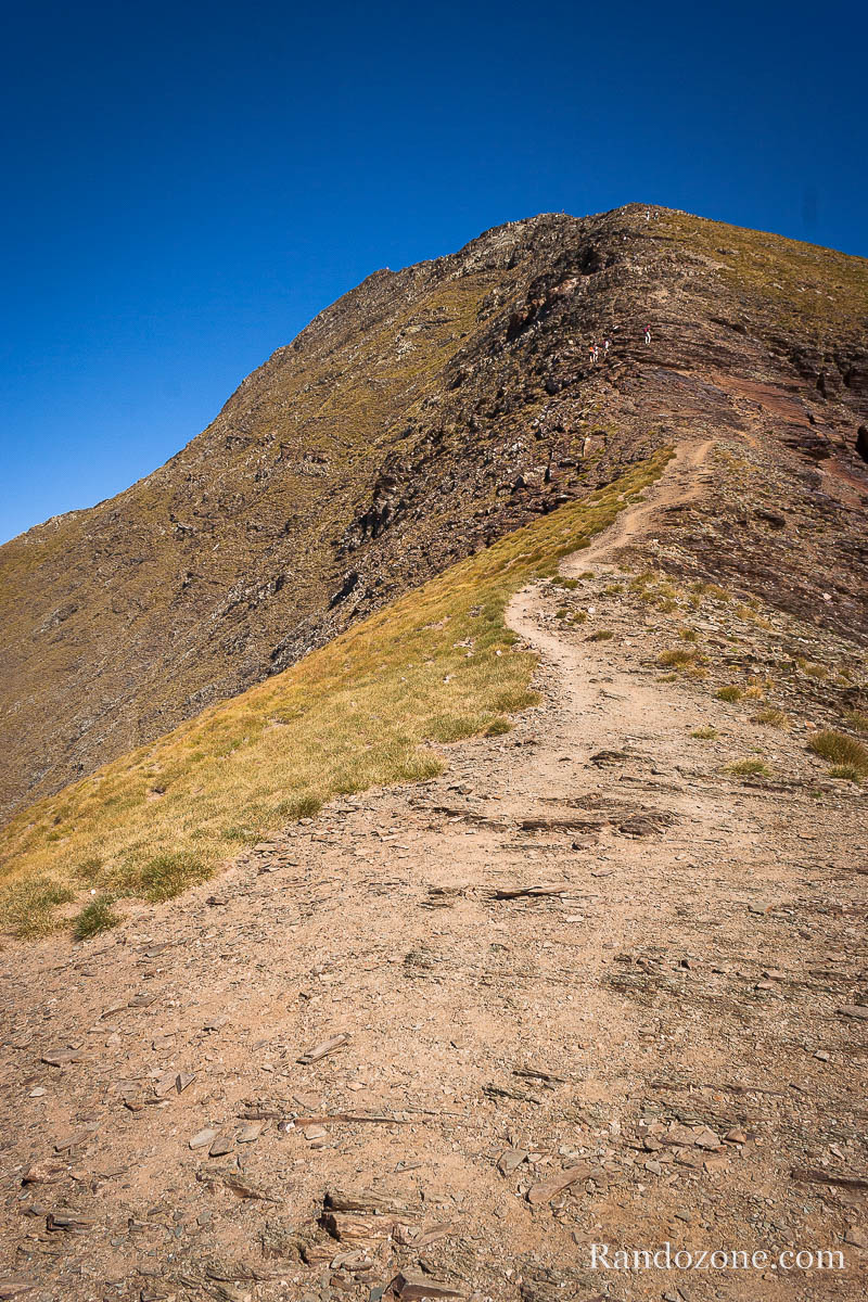 Monte vers le Pimen, a grimpe assez fort