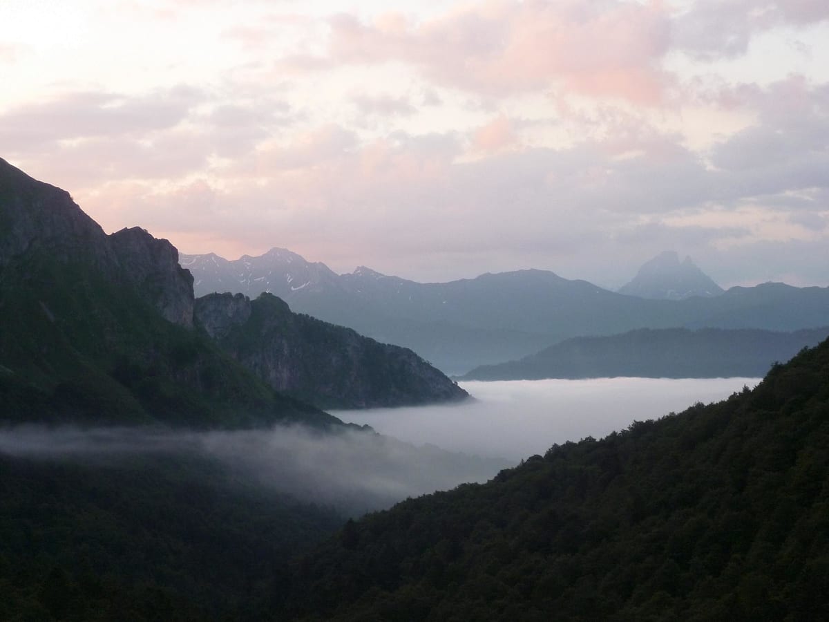 Pic du Midi d'Ossau et mer du nuages