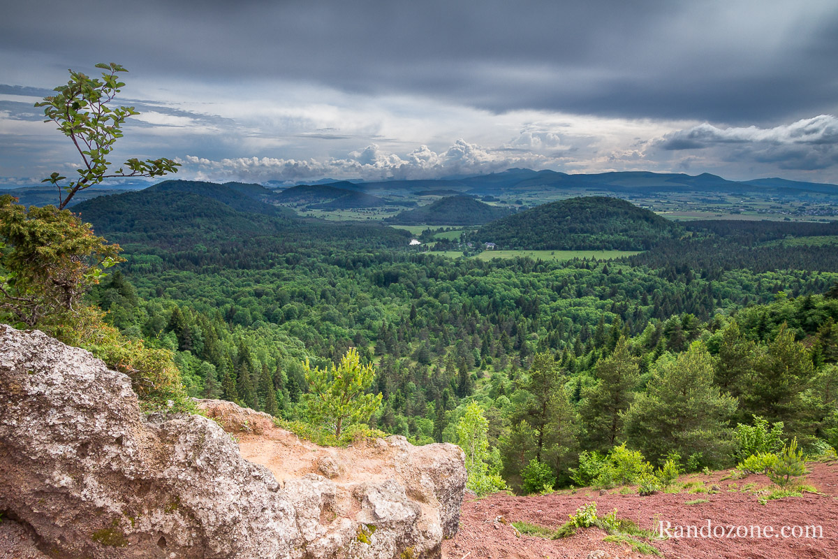 Au sommet du Puy de la Vache