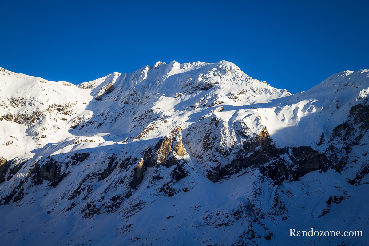 Neige sur les sommets du cirque de Troumouse