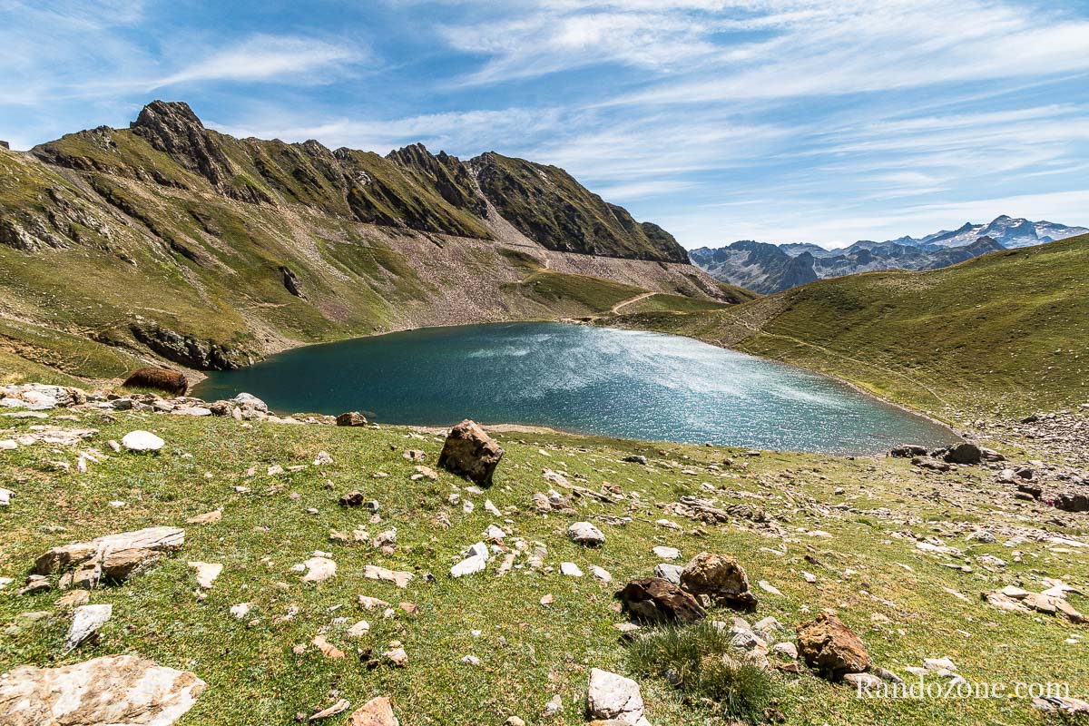 Lac d'Oncet sous un angle indit