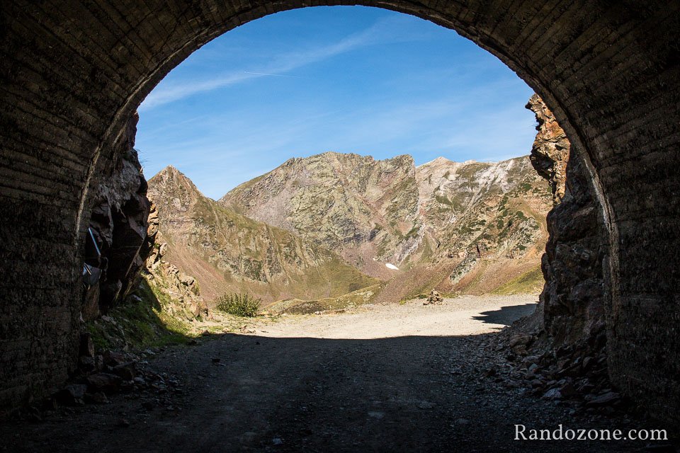 Un des deux tunnels qu'il faut traverser
