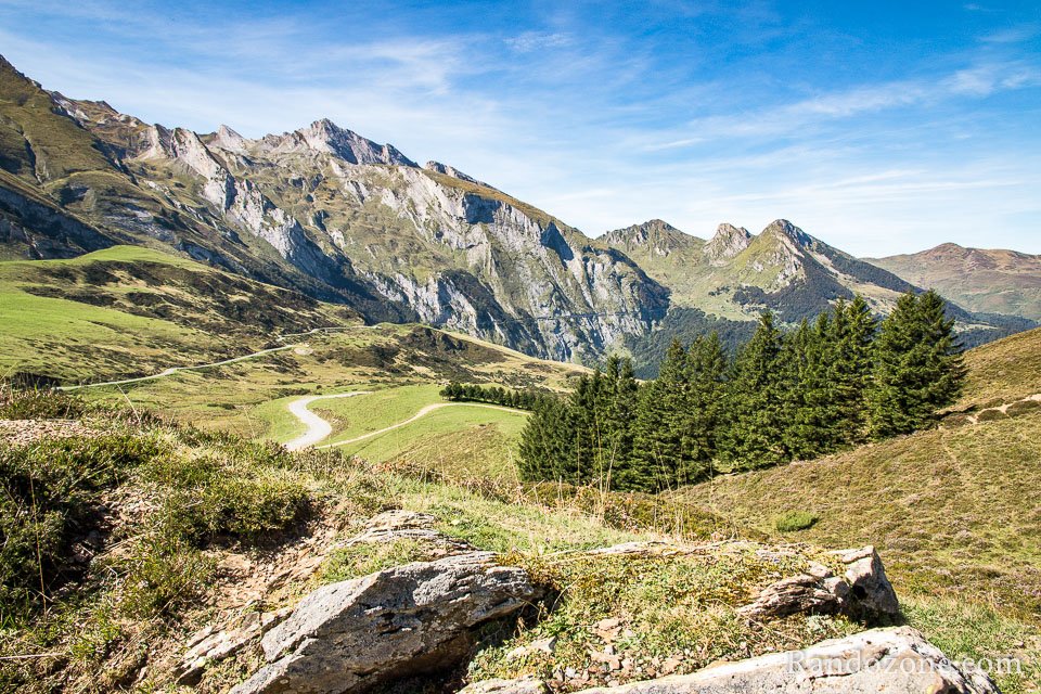 Point de vue sur la route qui va  Aubisque