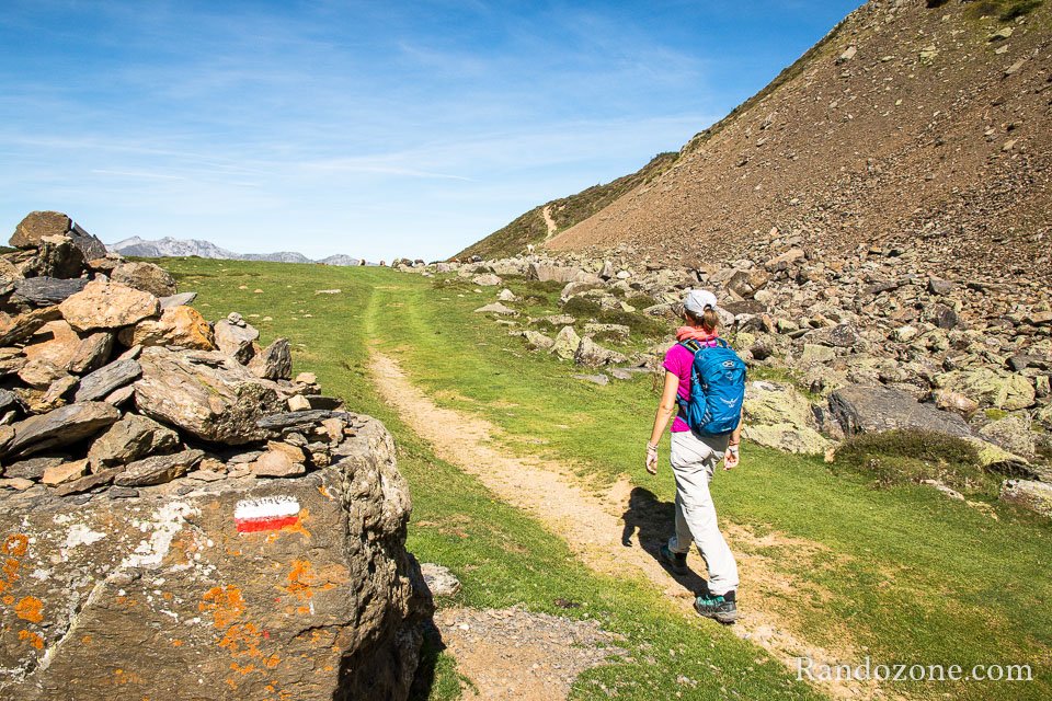 Sentier sur le GR