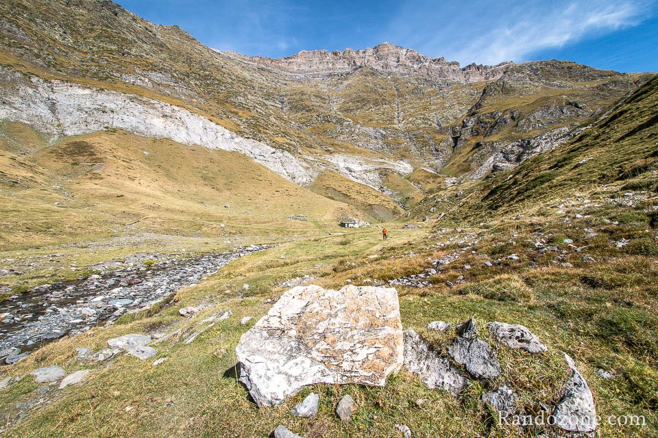 On arrive  la cabane de l'Aguila