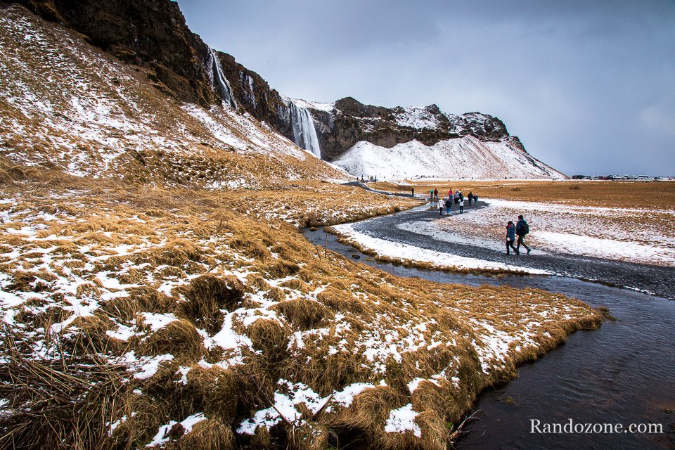 Balade vers la cascade de Seljalandsfoss