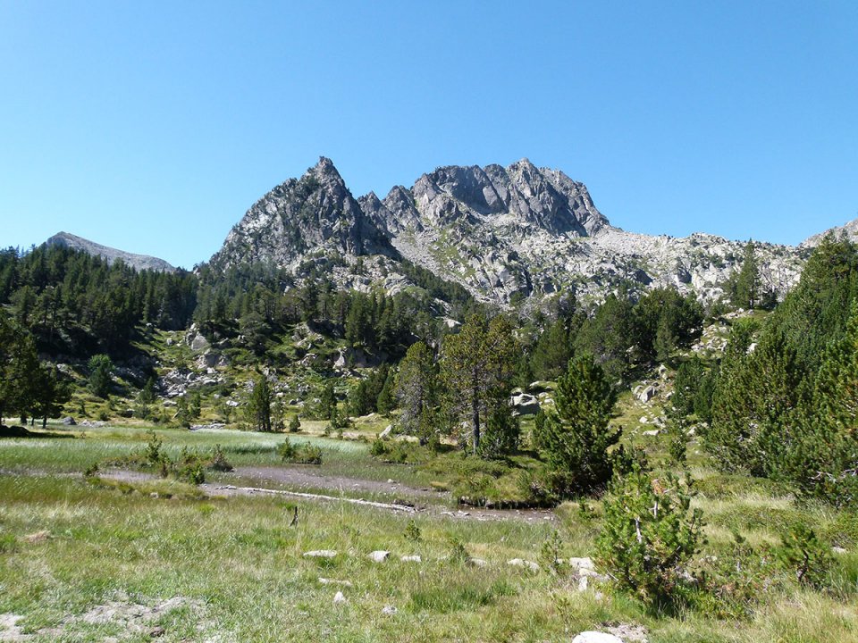 Vue sur les Aguilles de Bassiero