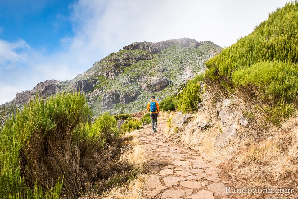 Dbut de la randonne vers le Pico Ruivo
