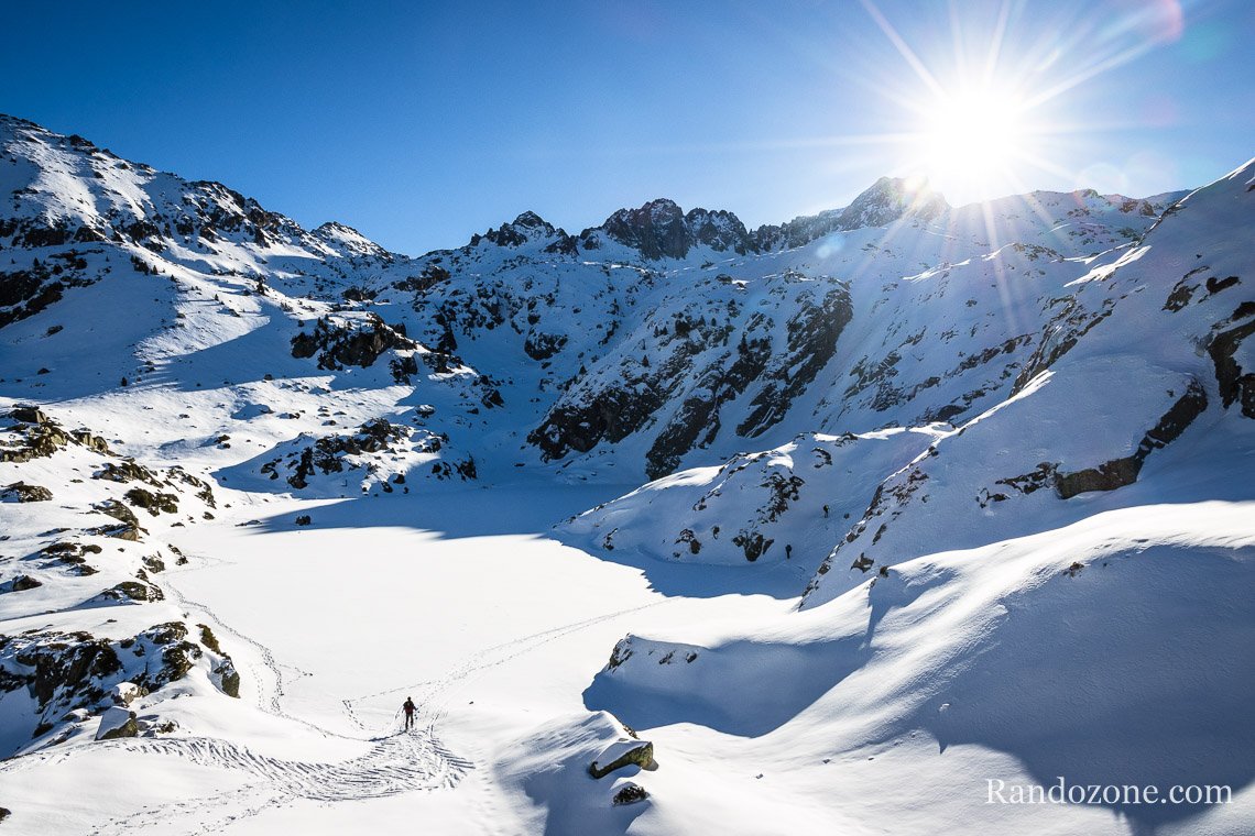 Lac de Coume Escure sous la neige