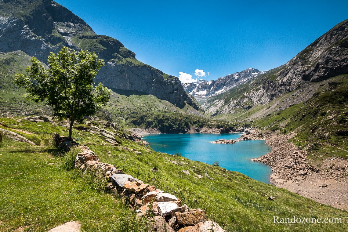 Lac des Gloriettes et cirque d'Estaub au fond
