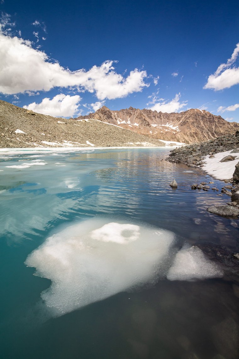 Blocs de glace au lac du Glacier d'Arsine