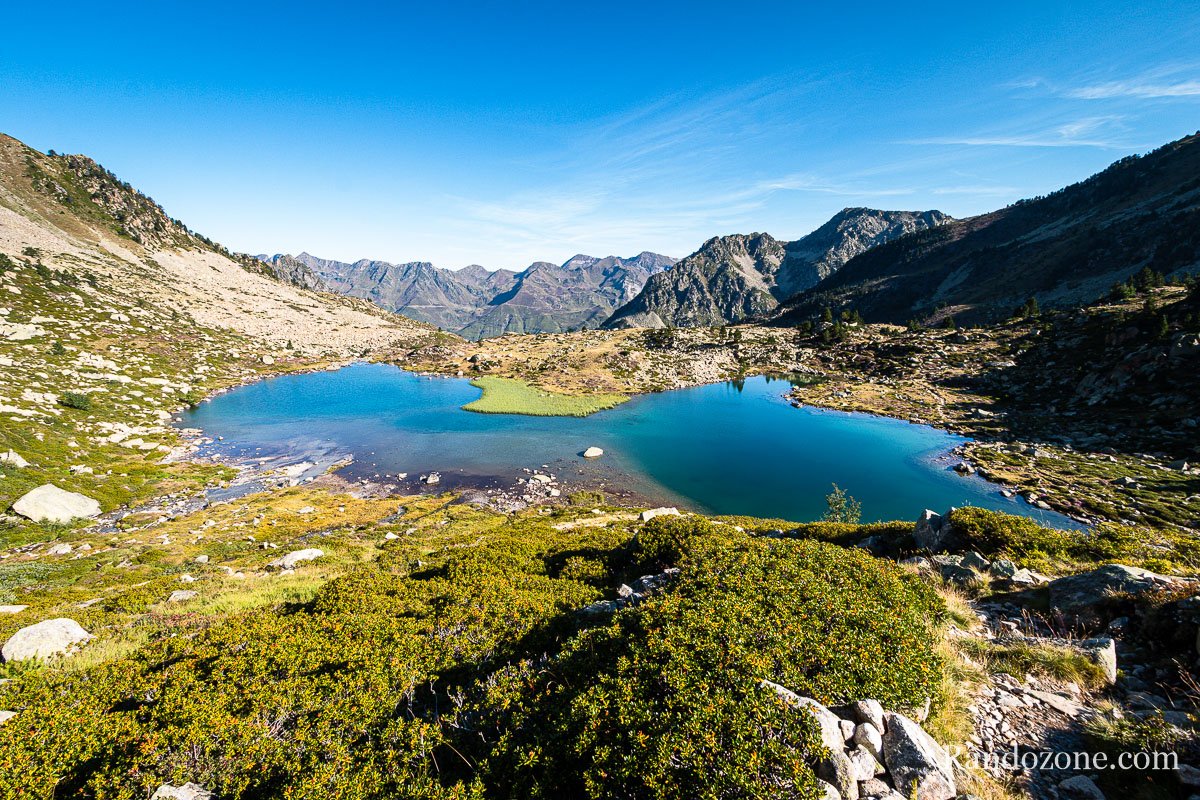 Le lac Blanc dans le massif du Nouvielle