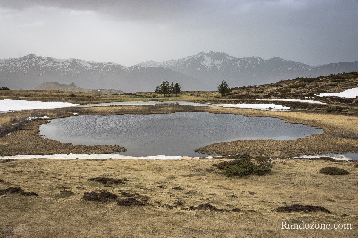 Lac de Soum depuis le col de Soum