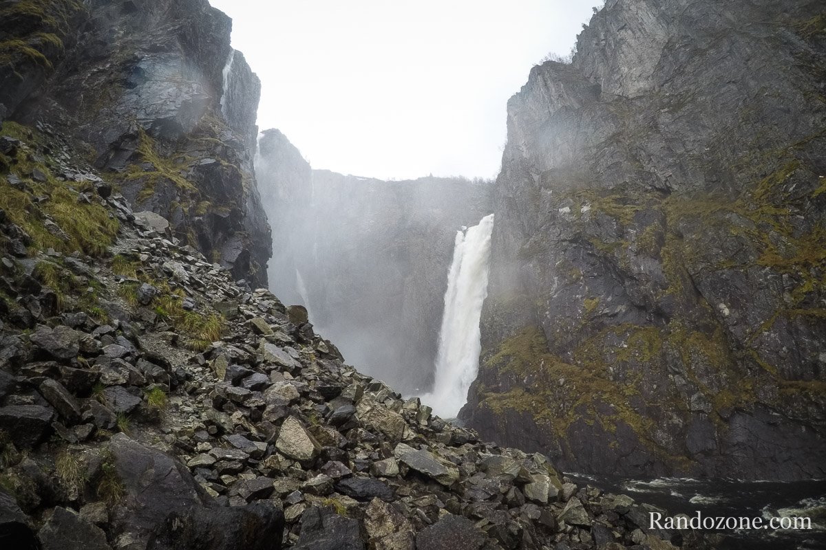 Cascade de Voringfossen