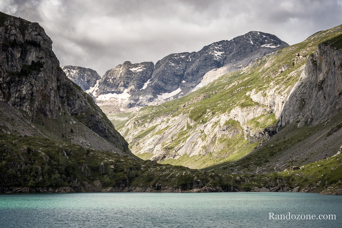 Lac des Gloriettes et cirque d'Estaub en arrire plan