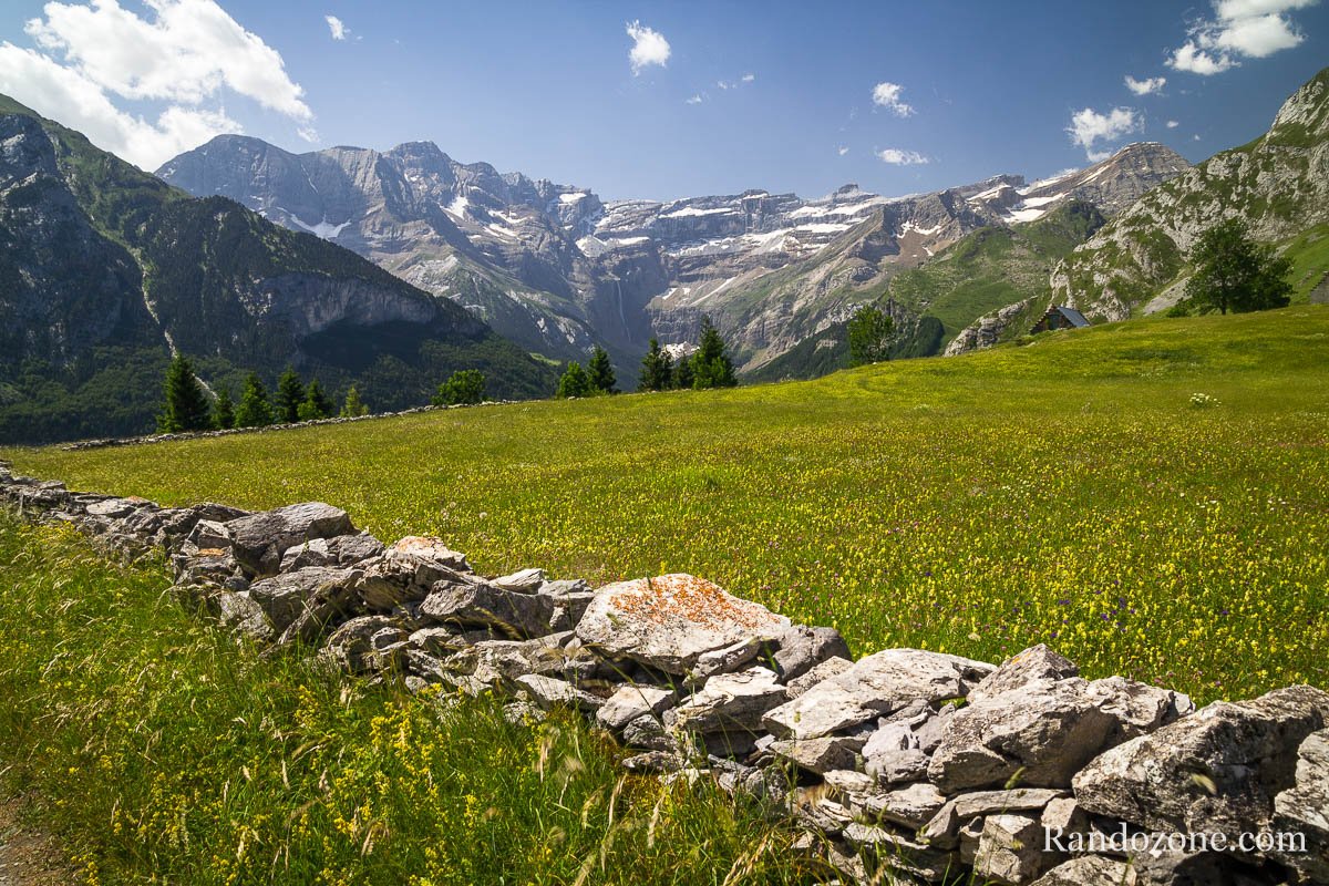 Cirque de Gavarnie depuis le plateau de Saugu dans les Pyrnes