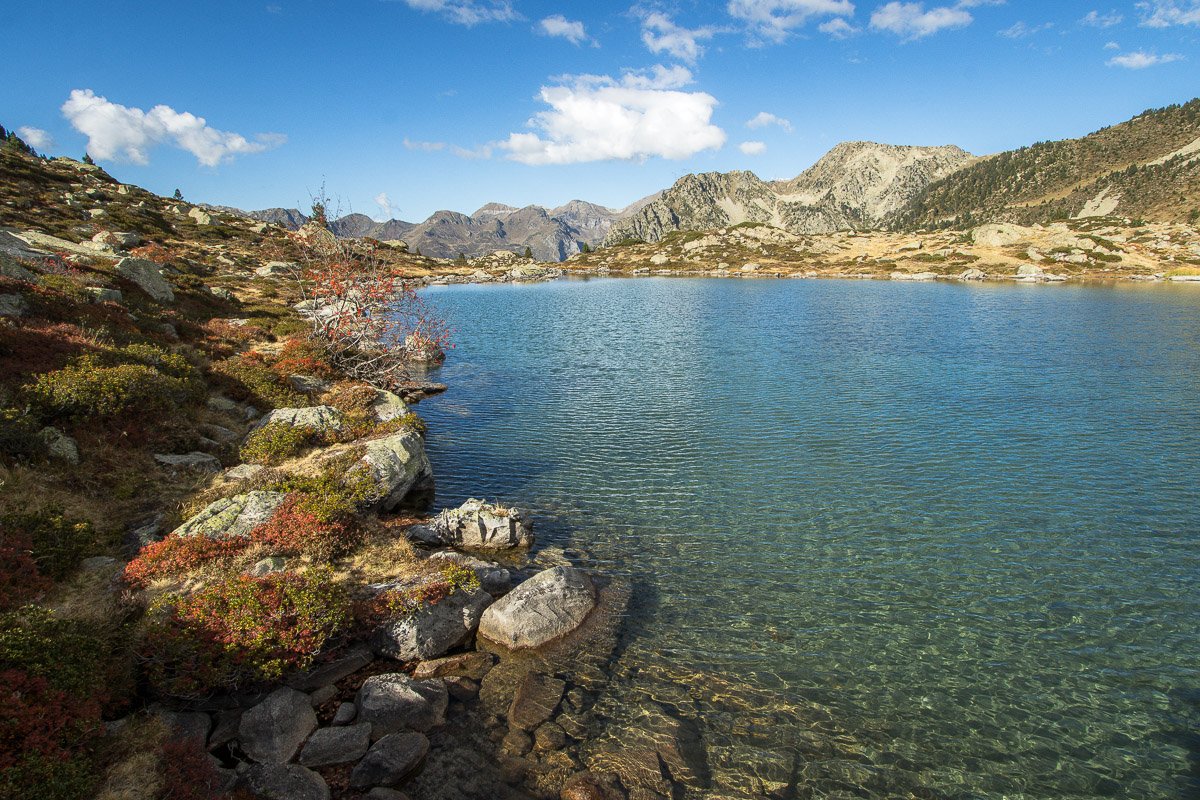 Paysage d'automne au lac Dets Coubous