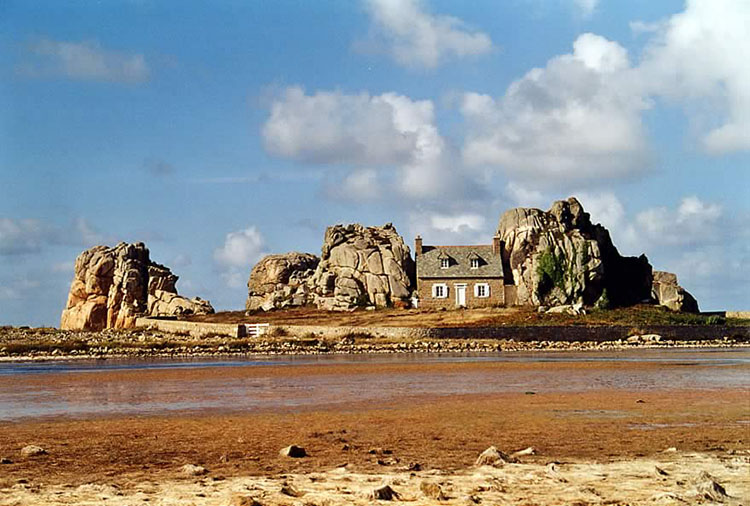 France : Maison c�l�bre en Bretagne
