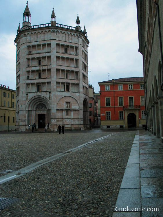 Italie : Rue de Parme