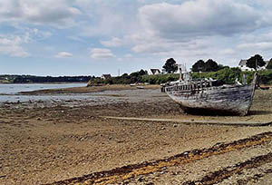 Cimetierre de bateaux en Bretagne
