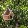 Nichoir pour les nombreux oiseaux